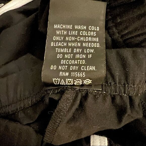 NWT Disney for Hot Topic The Nightmare Before Christmas Oogie’s shorts plus size - Picture 6 of 7